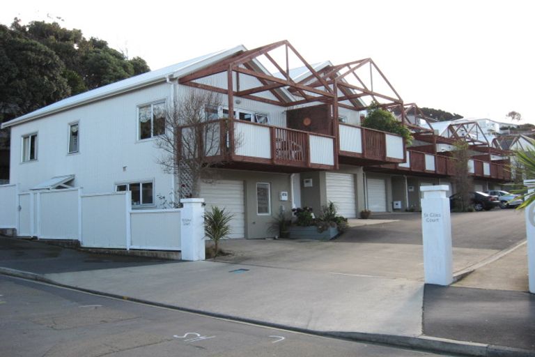 Photo of property in St Giles Court Apartments, 4/6 Vallance Street, Kilbirnie, Wellington, 6022