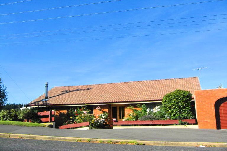 Photo of property in 246 Helensburgh Road, Helensburgh, Dunedin, 9010