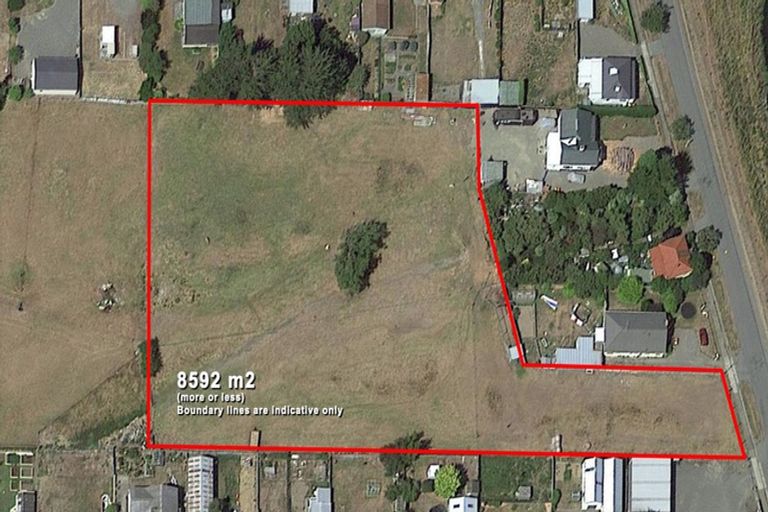 Photo of property in 7 Russell Esplanade, Otautau, 9610