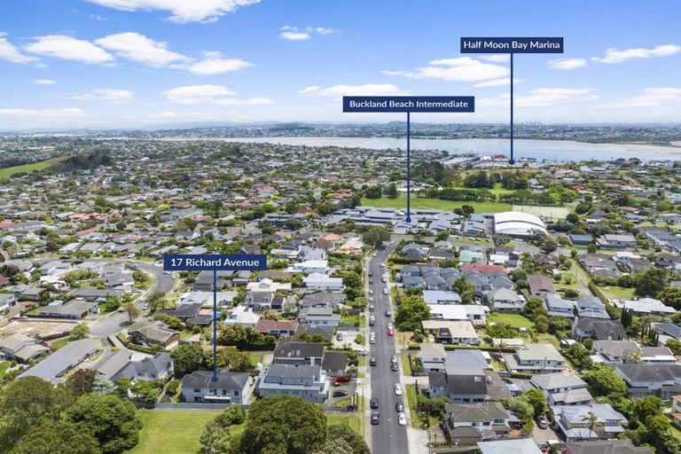 Photo of property in 17 Richard Avenue, Bucklands Beach, Auckland, 2014