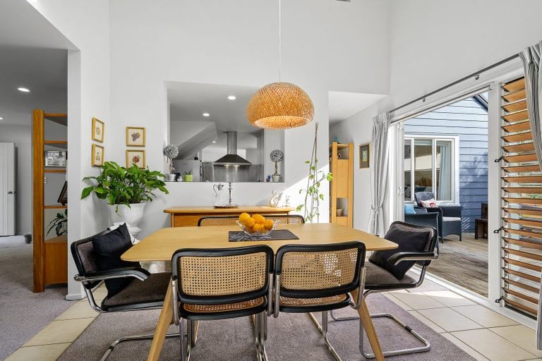 Photo of property in 29d Clare Street, Cambridge, 3434