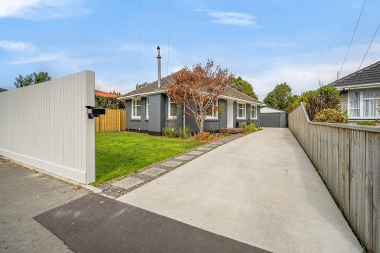 Photo of property in 11a Palmside Street, Somerfield, Christchurch, 8024