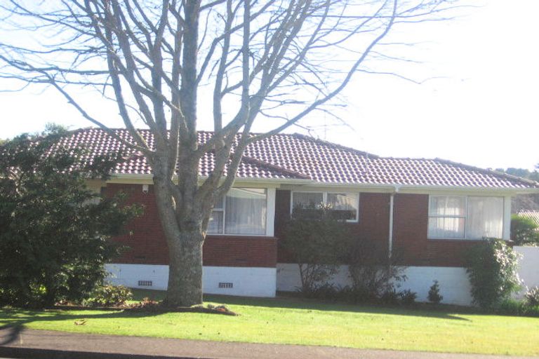Photo of property in 4 Bellfield Road, Opaheke, Papakura, 2113