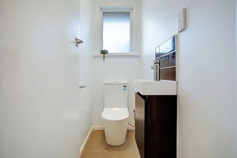 Photo of property in 52 Hall Avenue, Mangere, Auckland, 2022