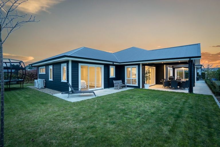 Photo of property in 50 Jarrett Terrace, Leamington, Cambridge, 3432