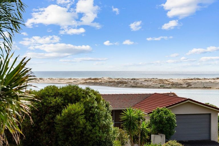 Photo of property in 42 Cheviot Street, Mangawhai Heads, Mangawhai, 0505