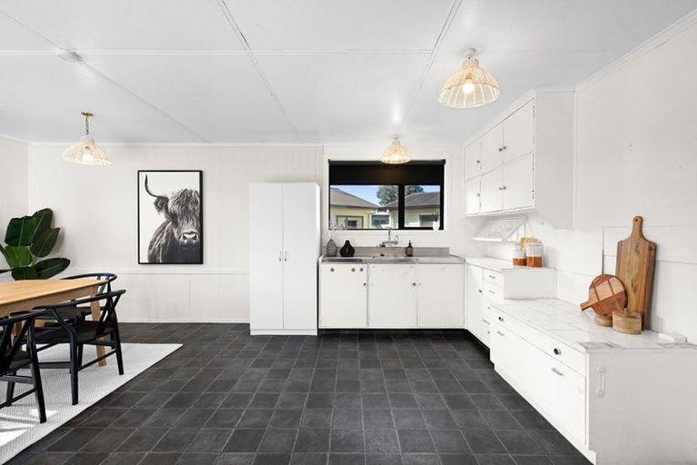 Photo of property in 12 Lydiard Place, Chartwell, Hamilton, 3210