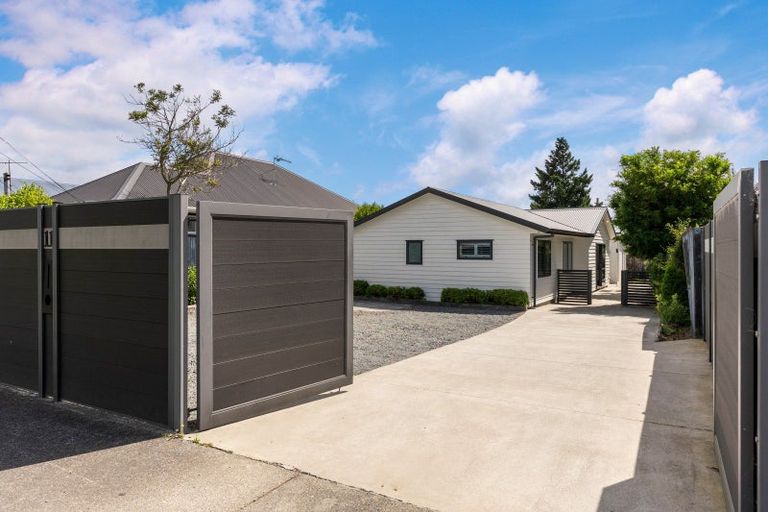 Photo of property in 11 Poplar Grove, Ebdentown, Upper Hutt, 5018