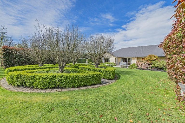 Photo of property in 558 Sandy Knolls Road, West Melton, Christchurch, 7675