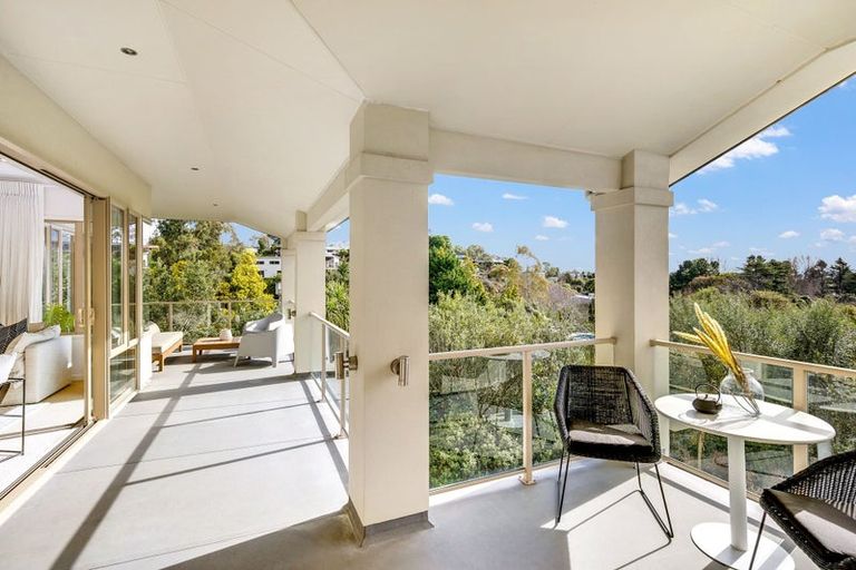 Photo of property in 6 Burbury Ridge, Havelock North, 4130
