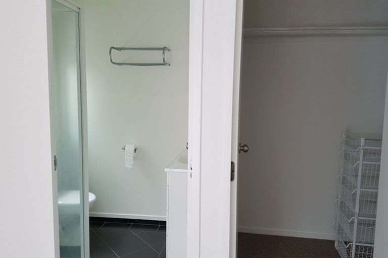 Photo of property in 1220/12 Northcross Drive, Oteha, Auckland, 0632