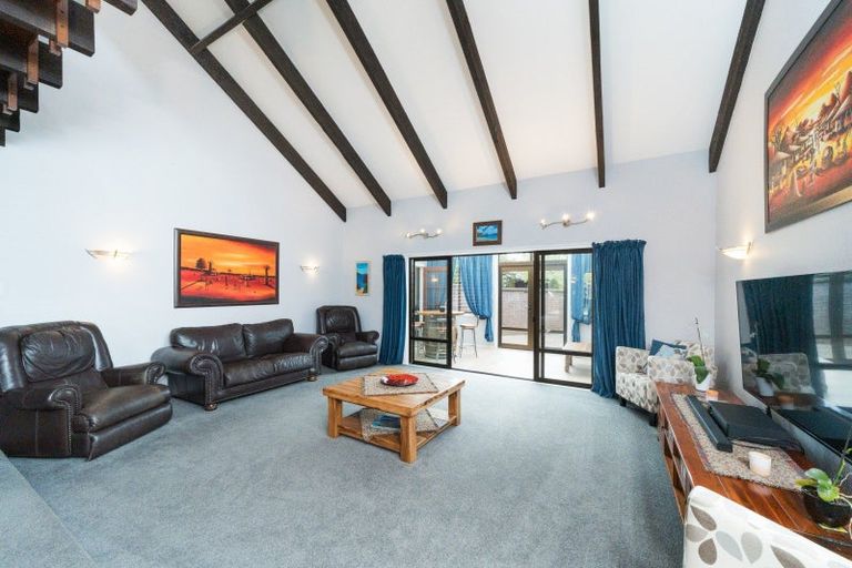 Photo of property in 16 Akaroa Avenue, Awapuni, Palmerston North, 4412