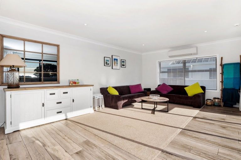 Photo of property in 157 Marine Parade, Mount Maunganui, 3116