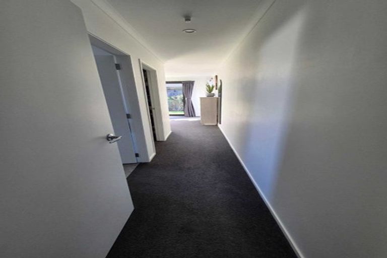 Photo of property in 11 Springwater Lane, Pyes Pa, Tauranga, 3112