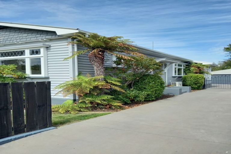 Photo of property in 17 Lansbury Avenue, Strowan, Christchurch, 8052