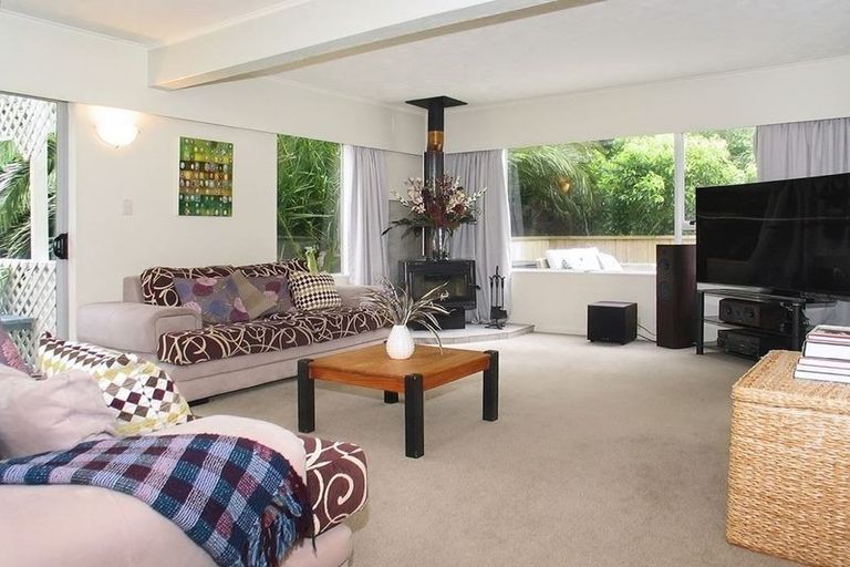 Photo of property in 9 Keel Place, Whitby, Porirua, 5024