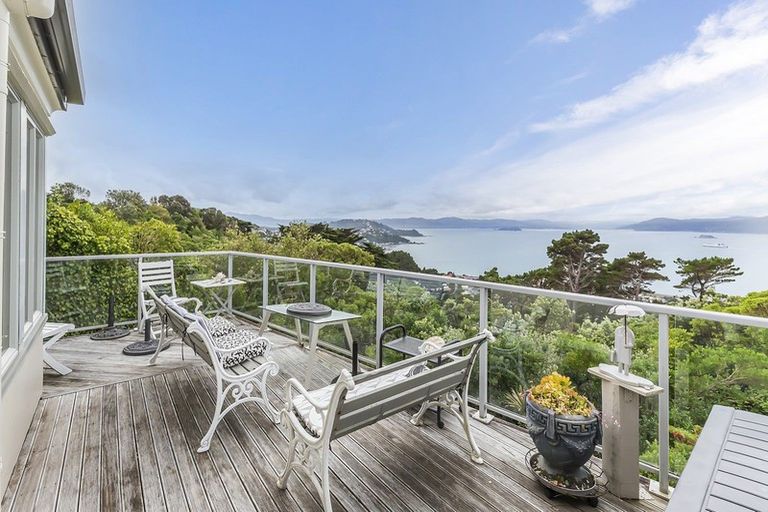 Photo of property in 13 Signallers Grove, Strathmore Park, Wellington, 6022