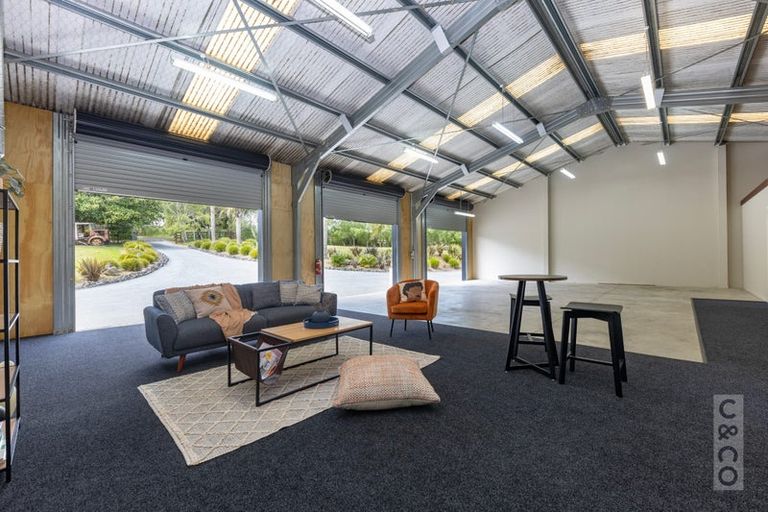 Photo of property in 69a Waikoukou Valley Road, Waimauku, 0882