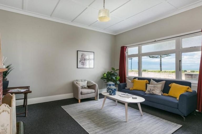 Photo of property in 629 Marine Parade, Napier South, Napier, 4110