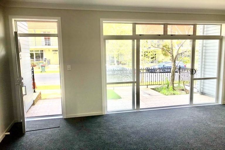 Photo of property in 5/44 Carlos Drive, Flat Bush, Auckland, 2016