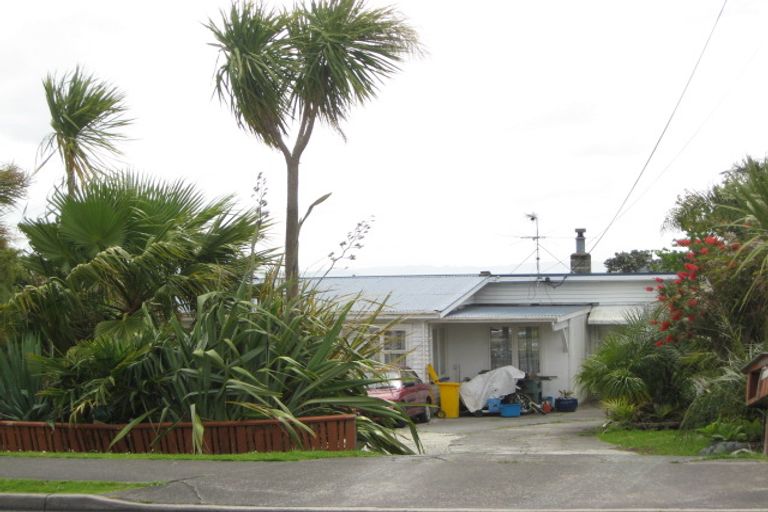 Photo of property in 756 Whangaparaoa Road, Manly, Whangaparaoa, 0930