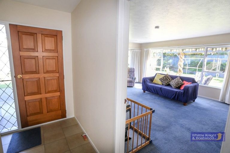 Photo of property in 5 Cherrywood Place, Redwood, Christchurch, 8051