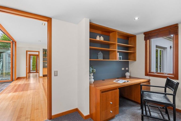 Photo of property in 17 Makora Street, Fendalton, Christchurch, 8041