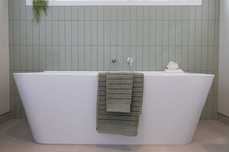 Photo of property in 1 Tremaine Avenue, Two Mile Bay, Taupo, 3330