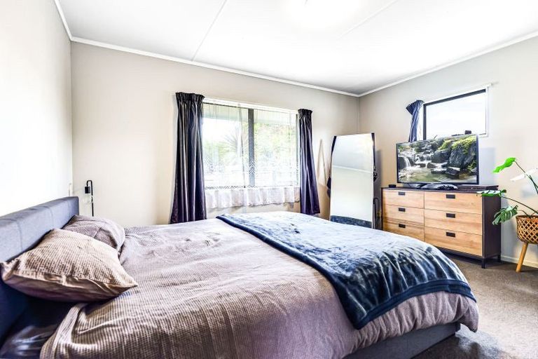 Photo of property in 14 Sunnyside Road, Nawton, Hamilton, 3200