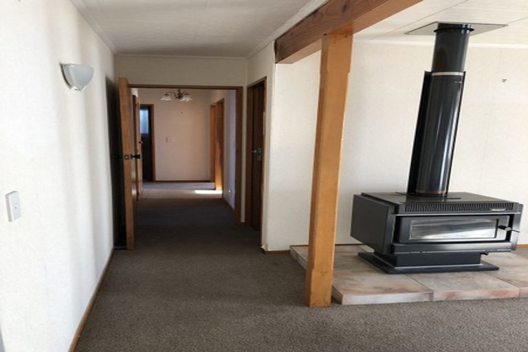 Photo of property in 1024 East Coast Road, Fairview Heights, Auckland, 0630