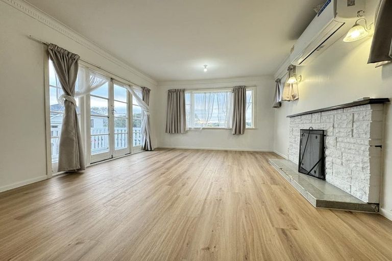 Photo of property in 183 Rathgar Road, Henderson, Auckland, 0610