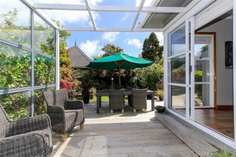 Photo of property in 29 Rogan Street, New Plymouth, 4310