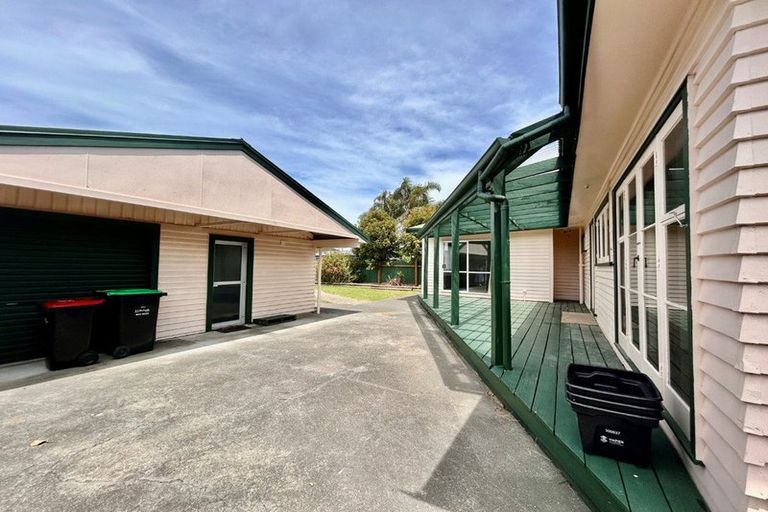 Photo of property in 10 Murphy Road, Taradale, Napier, 4112