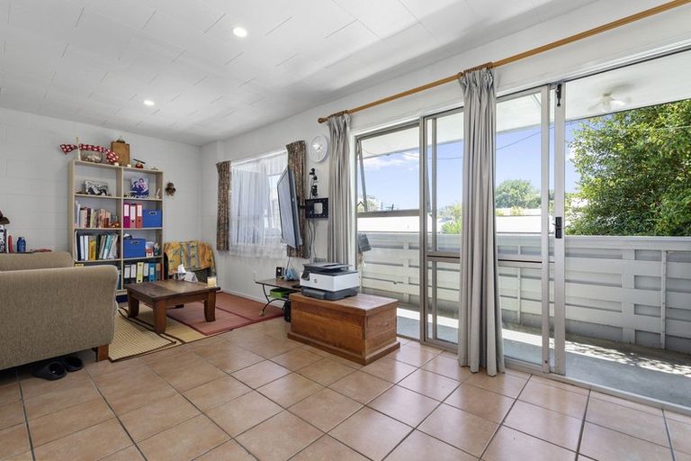 Photo of property in 8/6 Opoia Drive, Hamilton East, Hamilton, 3216