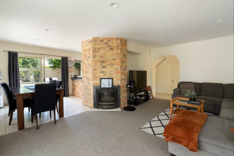 Photo of property in 24a Dickson Road, Papamoa Beach, Papamoa, 3118