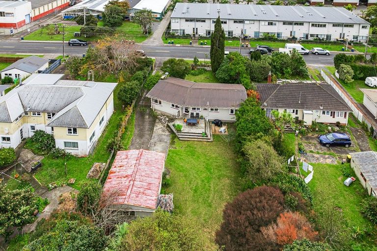 Photo of property in 43 Wharf Road, Te Atatu Peninsula, Auckland, 0610