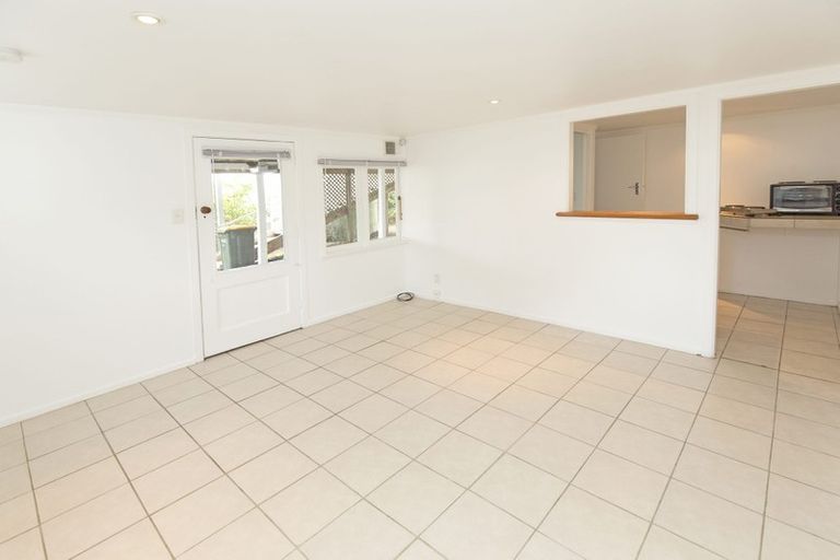 Photo of property in 952a Whangaparaoa Road, Manly, Whangaparaoa, 0930