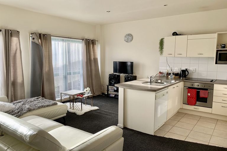 Photo of property in Mokoia Ridge, 1j/68 Mokoia Road, Birkenhead, Auckland, 0626