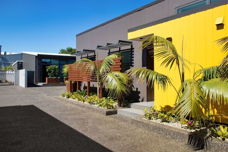 Photo of property in 52 Buller Street, New Plymouth, 4312