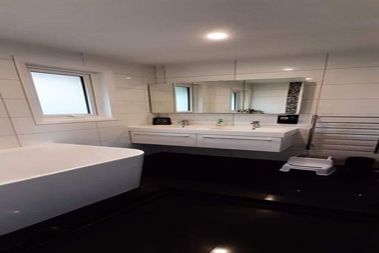 Photo of property in 12 Forest Road, Pinehaven, Upper Hutt, 5019