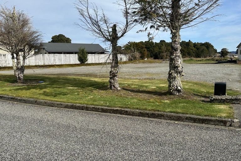 Photo of property in 30 Pekanga Drive, Fox Glacier, 7886