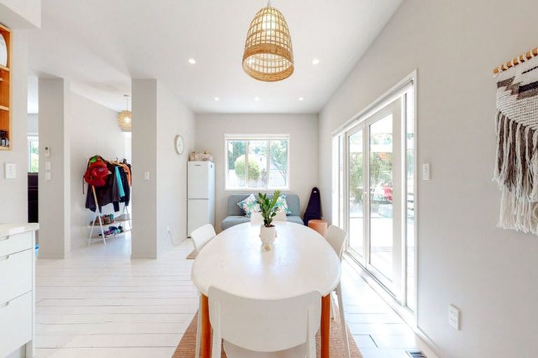 Photo of property in 143 Derwent Street, Island Bay, Wellington, 6023