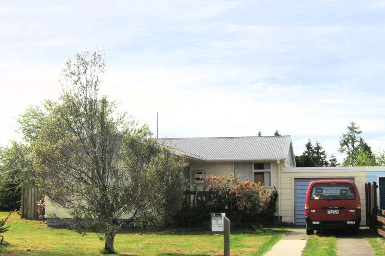 Photo of property in 7 Chapman Place, Fairy Springs, Rotorua, 3015