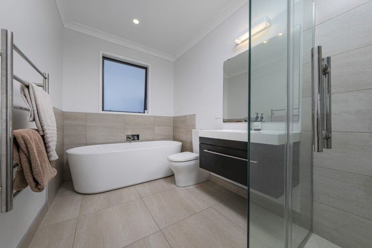 Photo of property in 13 Oak Valley Road, Dairy Flat, Albany, 0792