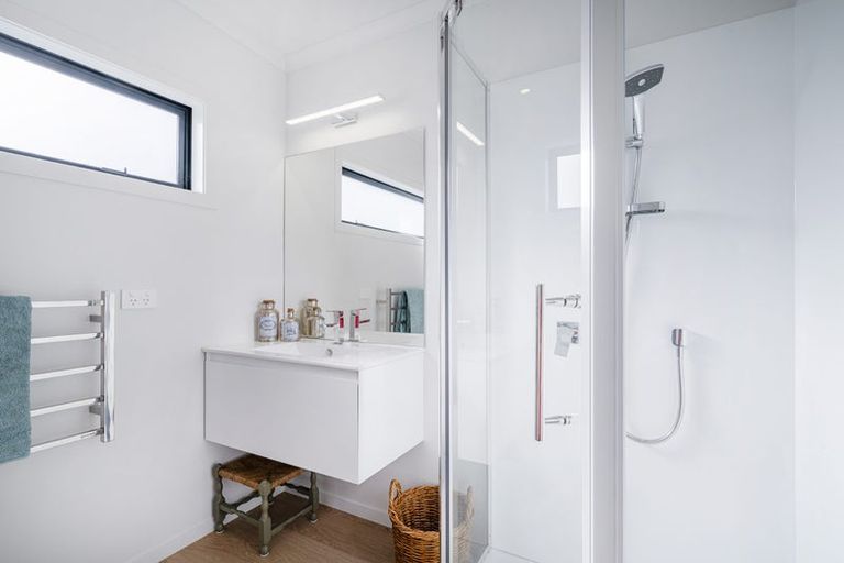 Photo of property in 34 Motukorure Parade, Cooks Beach, Whitianga, 3591