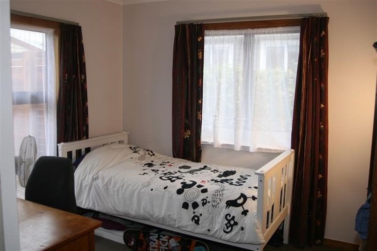 Photo of property in 36 Fitzroy Road, Fitzroy, New Plymouth, 4312