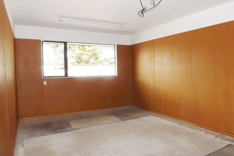 Photo of property in 8 Clifford Close, Levin, 5510