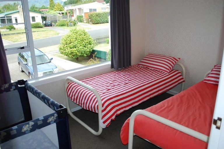 Photo of property in 27 Puriri Street, Hilltop, Taupo, 3330