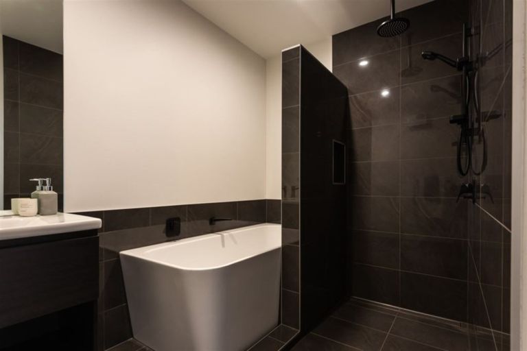 Photo of property in 9 Willowbrook Place, Fendalton, Christchurch, 8052