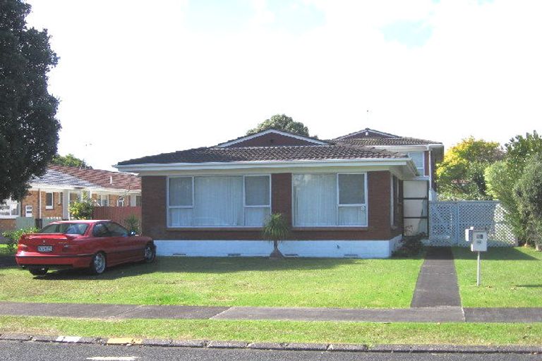 Photo of property in 2/5 Halcyon Place, Papatoetoe, Auckland, 2025